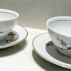 Kahla German tea cups and saucers